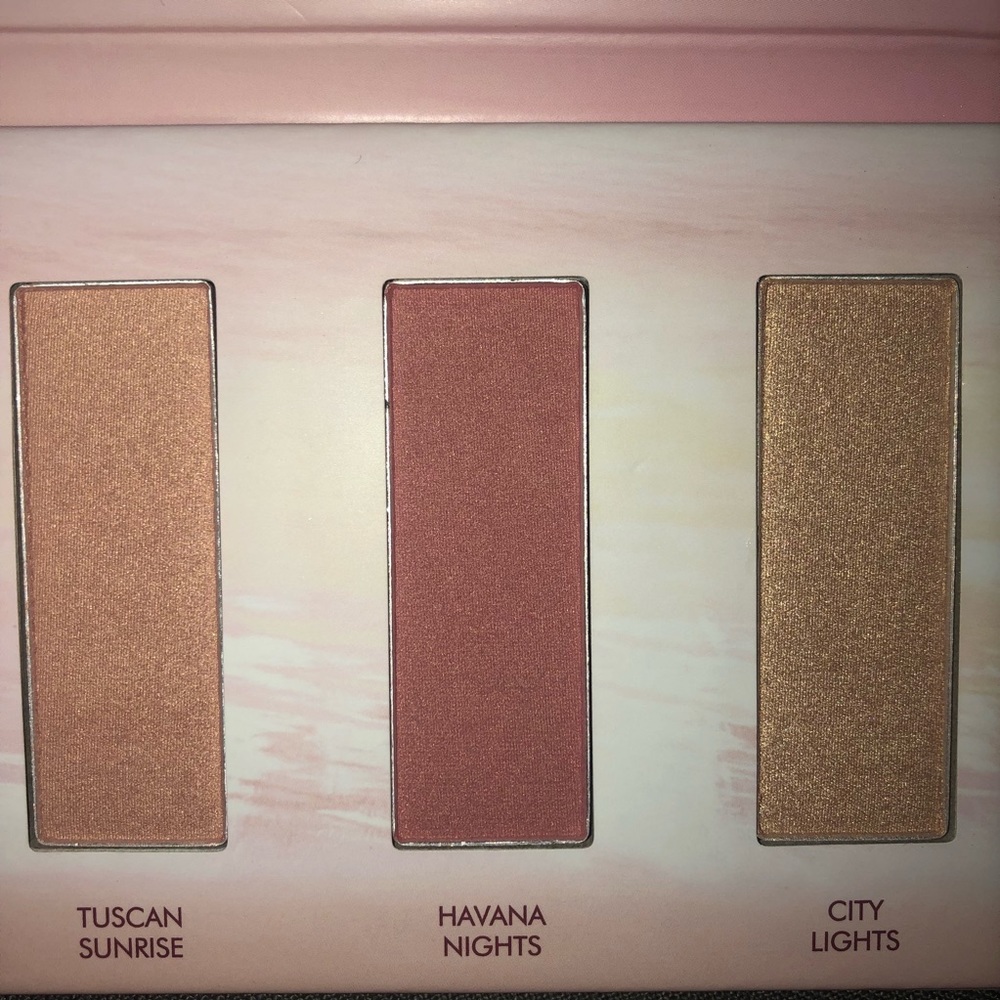 Wander Beauty Wanderess Dusk to Dawn blush palette